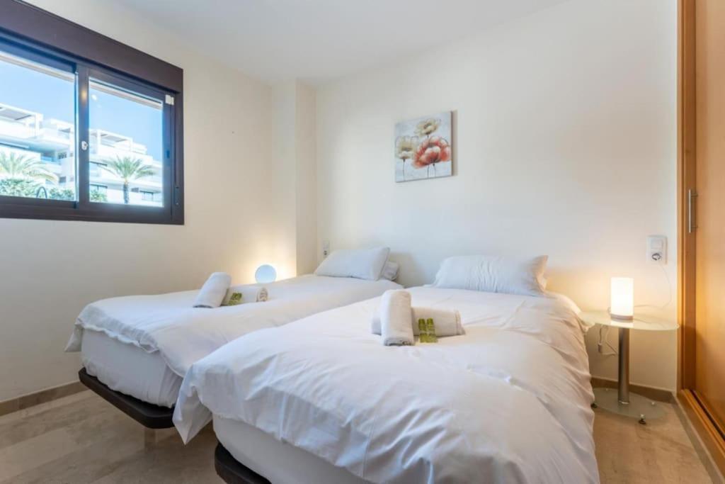 Ct 215 - Cala Blanca - Mijas Costa * Malaga